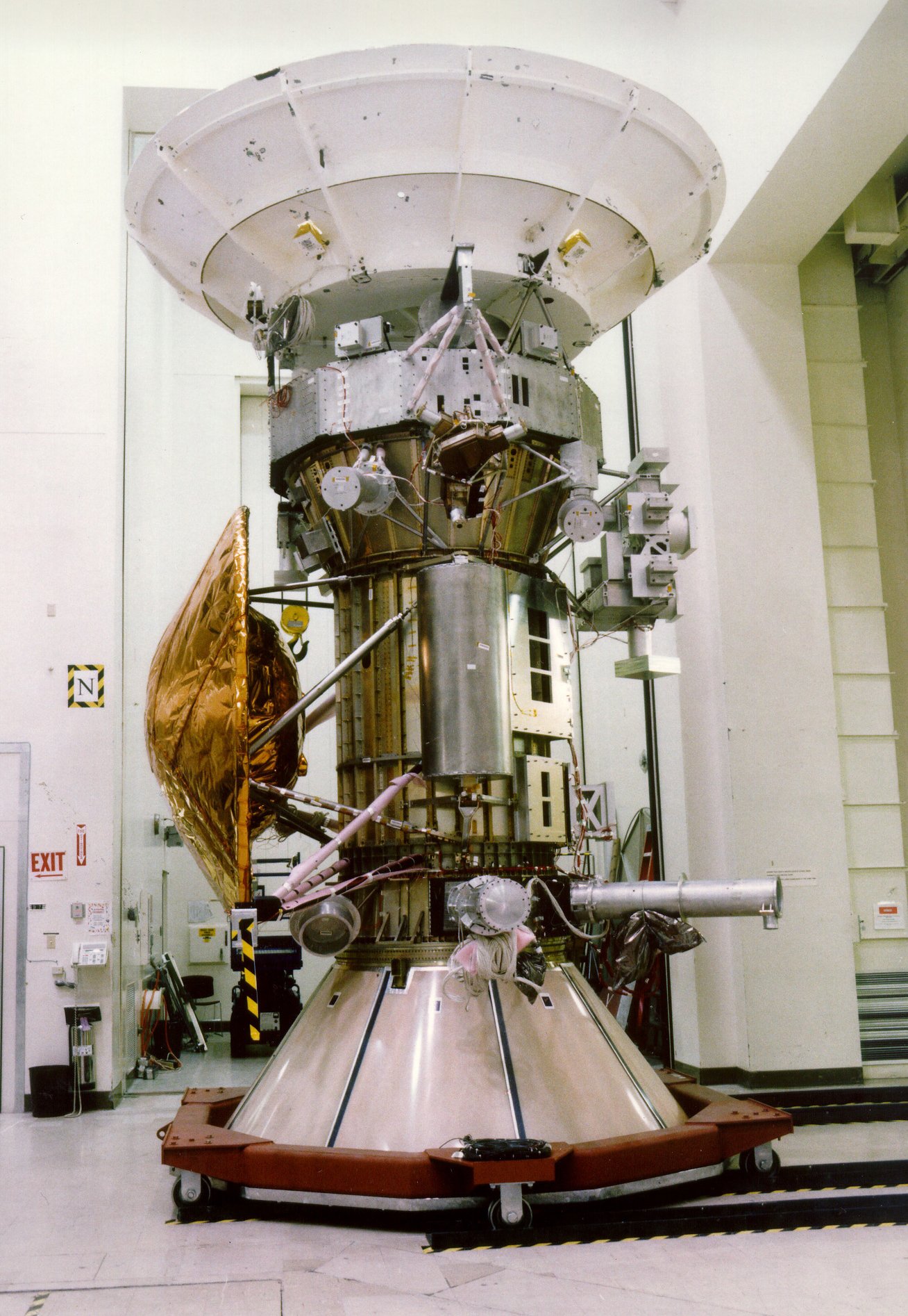 The Cassini orbiter, designed by NASA’s Jet Propulsion Laboratory (JPL), featured key technologies from our company. They included an ultralight high-gain antenna with a diameter o